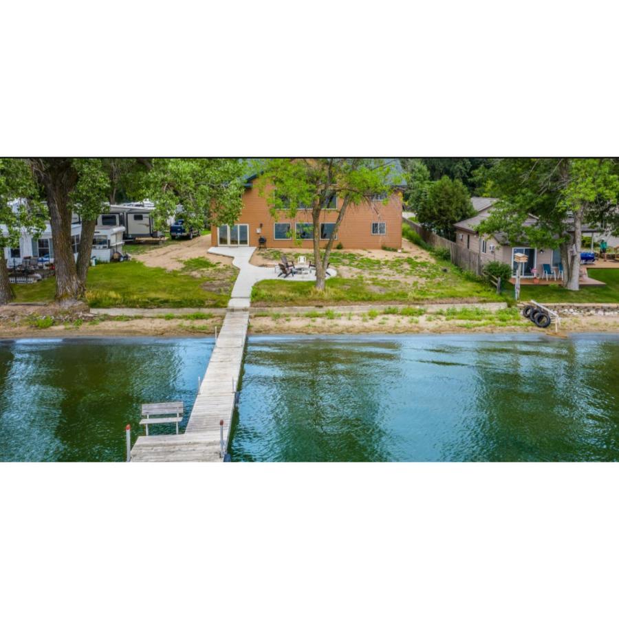 Canary Beach Resort Glenwood Esterno foto