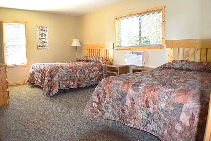 Canary Beach Resort Glenwood Esterno foto